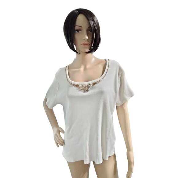 Uniform Woman Cream Short Sleeve Top Size 2X Beaded Embellished Scoop Neckline - Picture 2 of 8